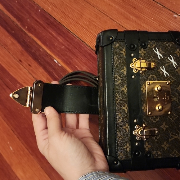 LOUIS VUITTON Petite Malle Monogram. Comes with COA from ENTRUPY!!! - Picture 7 of 12
